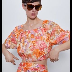 NWT Zara cropped floral blouse